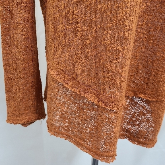 Free People Ocean Air Hacci top gold rust size medium - Picture 7 of 10